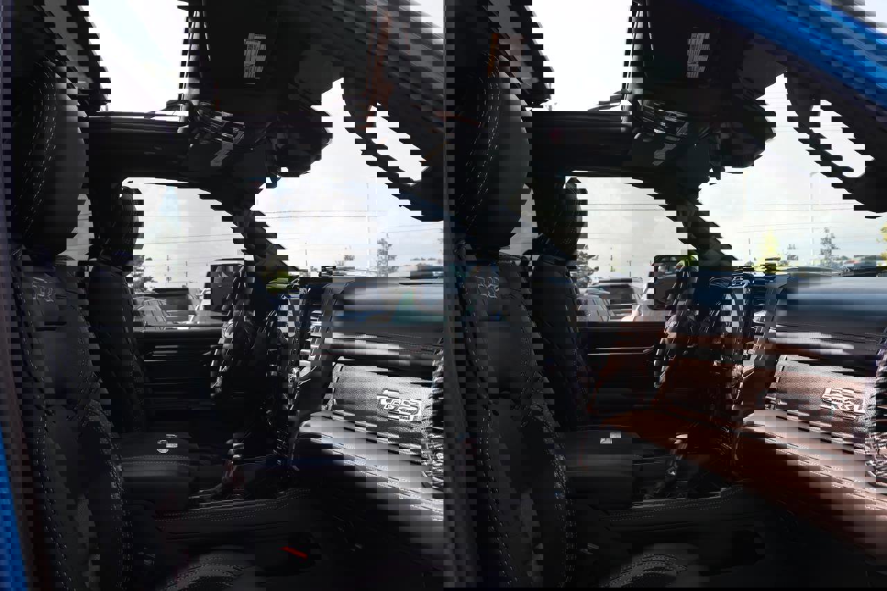 Used 2019 Chevrolet Express 2500 image 36