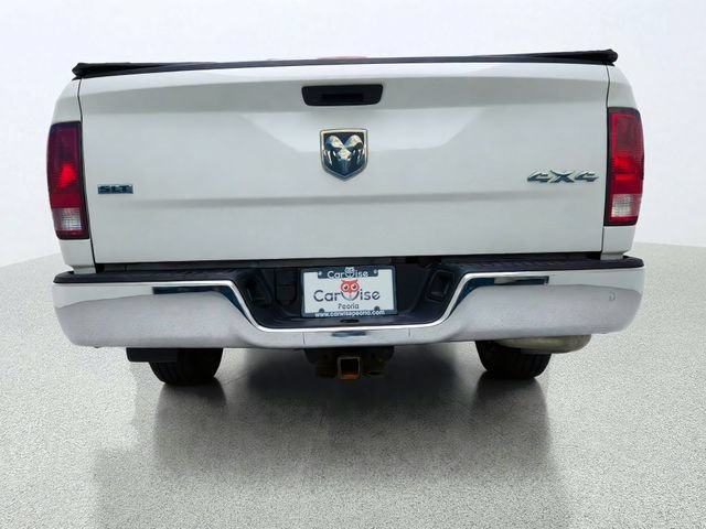 Used 2019 RAM 1500 Classic SLT AWD/4WD image 3
