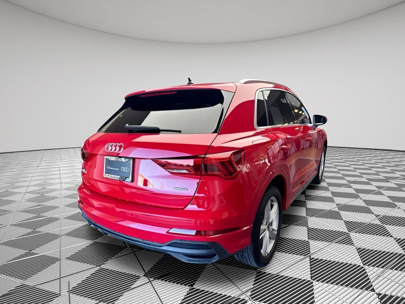 Used 2023 Audi Q3 2.0T Premium Plus w/ Premium Plus Package image 8