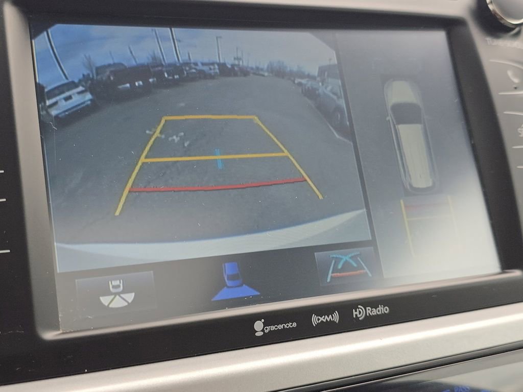 Used 2017 Toyota Highlander Limited image 32