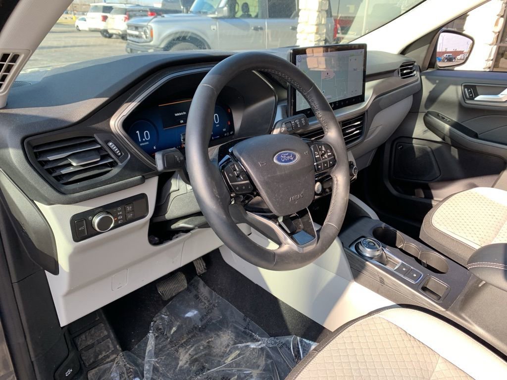 Used 2023 Ford Escape Active w/ Tech Pack #2 image 16