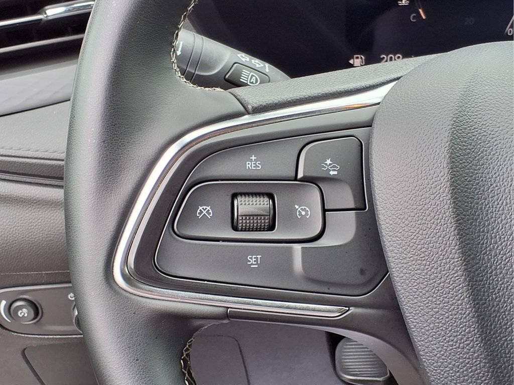 Used 2025 Buick Encore GX Preferred FWD image 16
