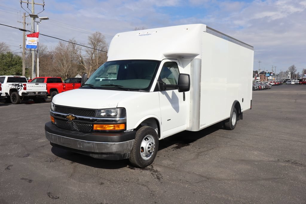 New 2026 Chevrolet Express 3500 w/ Power Convenience Package RWD image 19