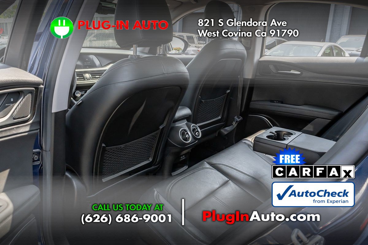 Used 2018 Alfa Romeo Stelvio AWD image 11