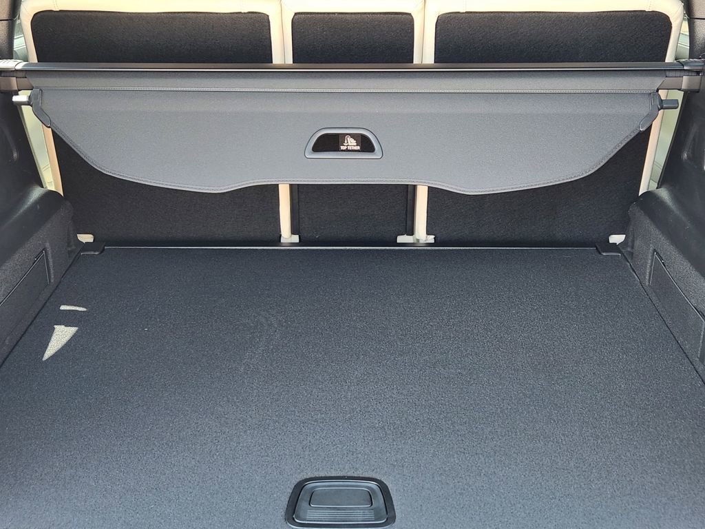 New 2025 Mercedes-Benz GLB 250 4MATIC image 30