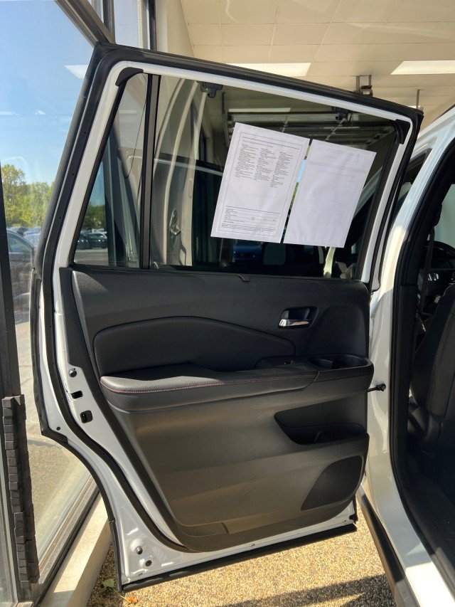 Used 2021 Honda Pilot Black Edition image 17