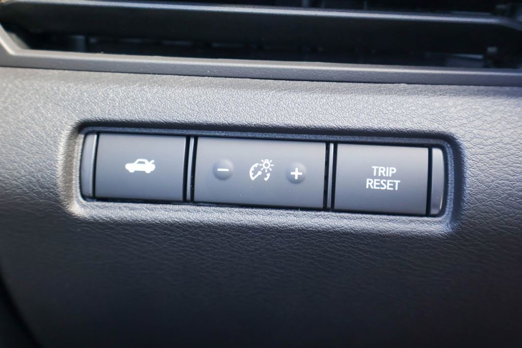 New 2026 Nissan Altima 2.5 SR FWD image 16