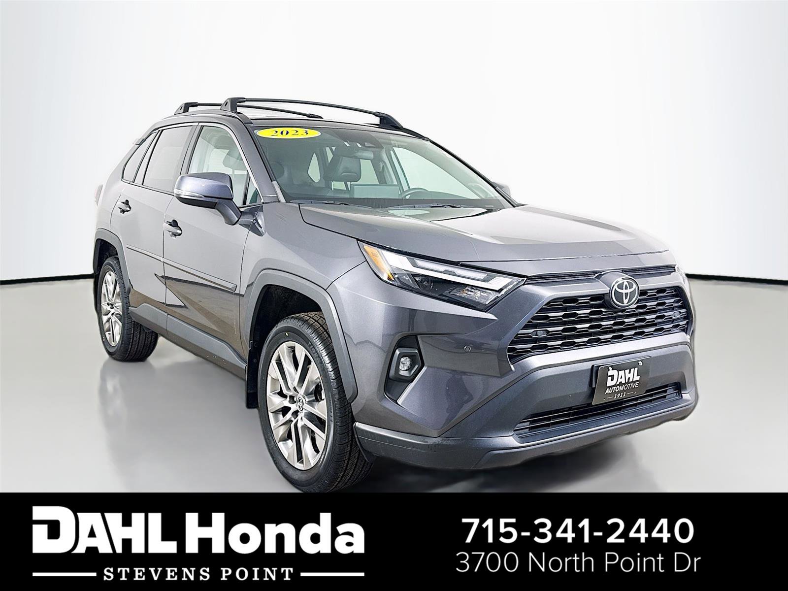 Used 2023 Toyota RAV4 XLE Premium image 1