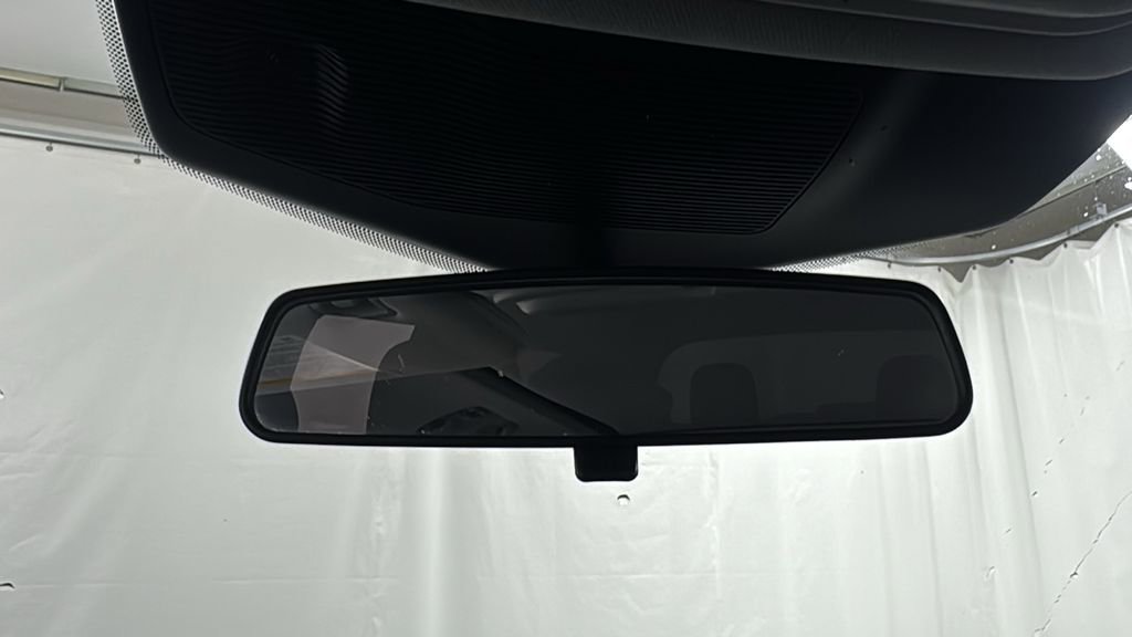 Used 2022 Ford Explorer XLT w/ Equipment Group 202A image 32