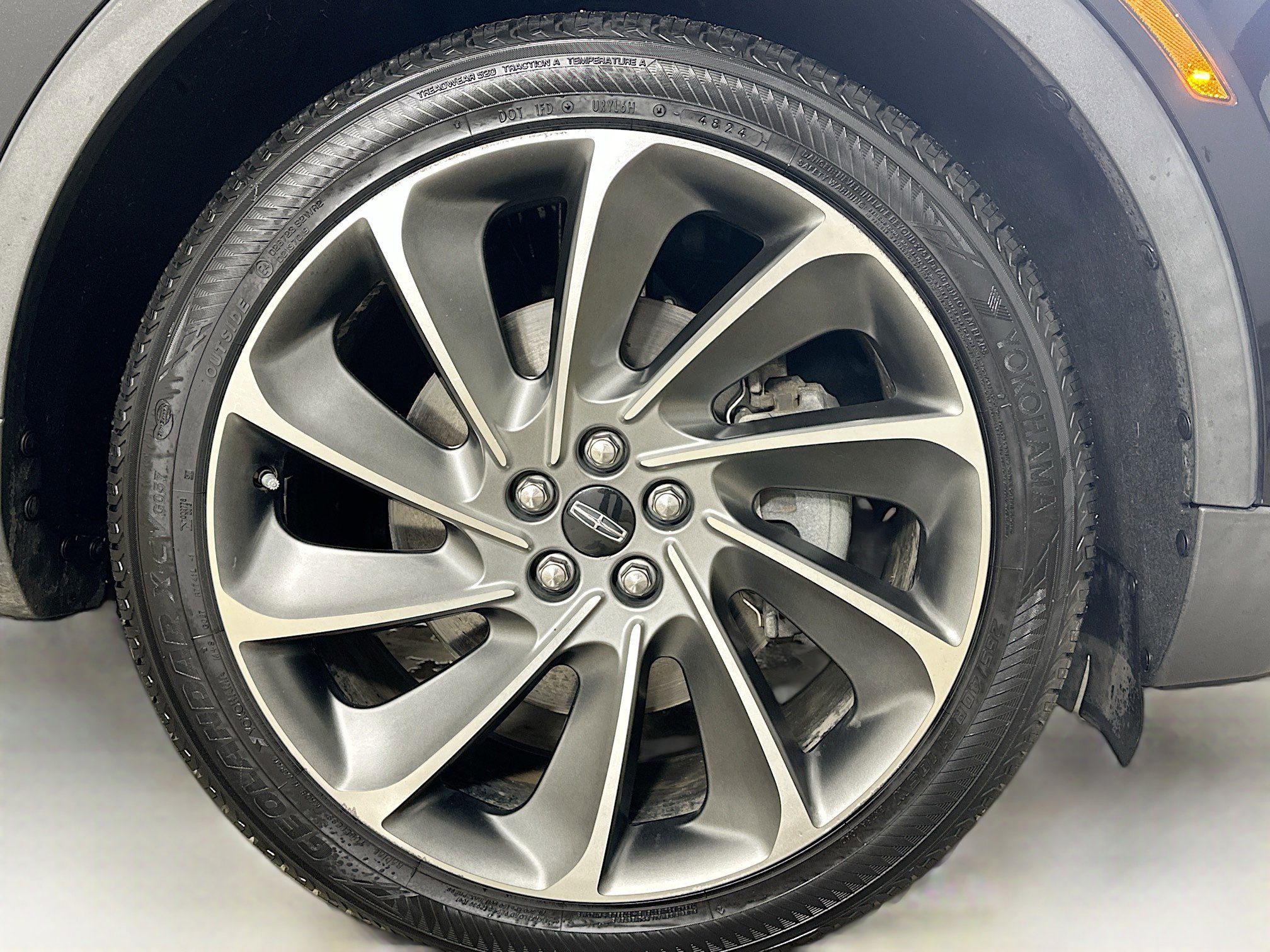 Used 2019 Lincoln Nautilus Reserve w/ Ultimate Package image 10