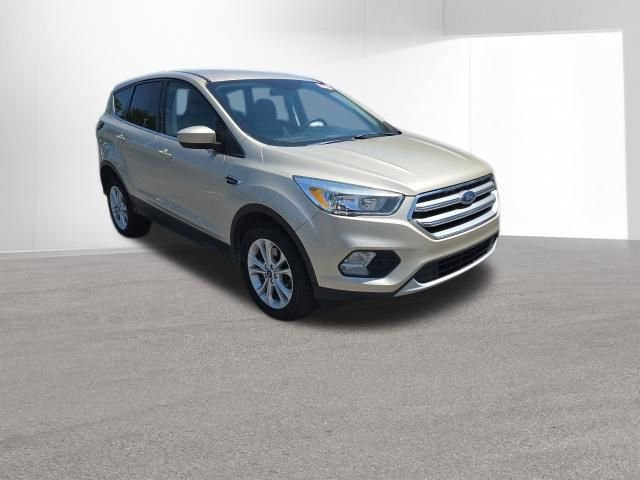 Used 2017 Ford Escape SE w/ SE Cold Weather Package AWD/4WD image 8