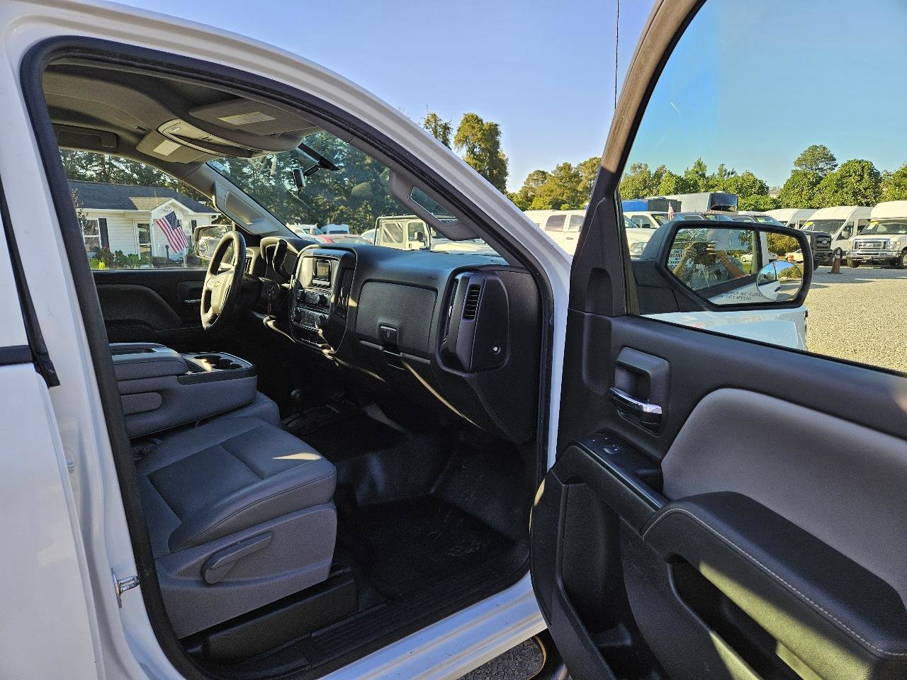Used 2015 Chevrolet Silverado 2500 W/T AWD/4WD image 27