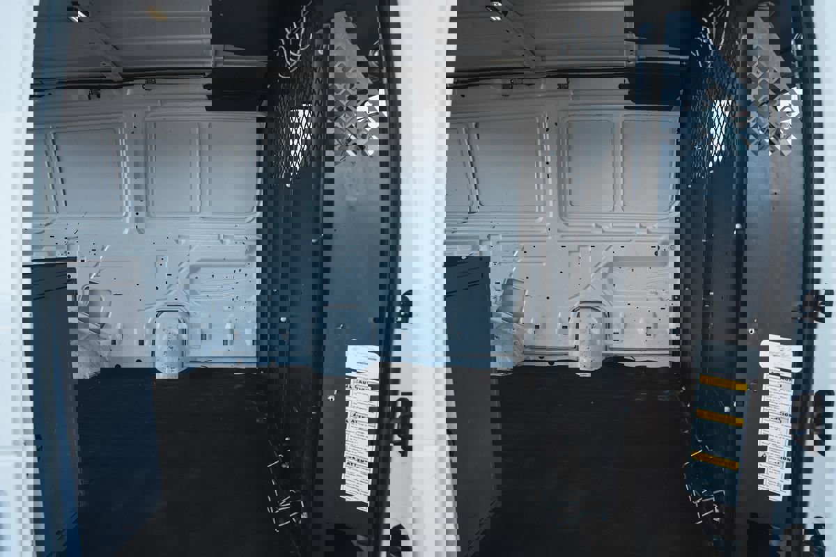 Used 2013 Ford E-150 and Econoline 150 image 9