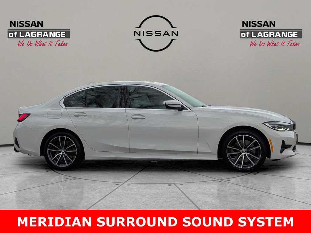 Used 2022 BMW 330i Sedan w/ Driving Assistance Package image 4