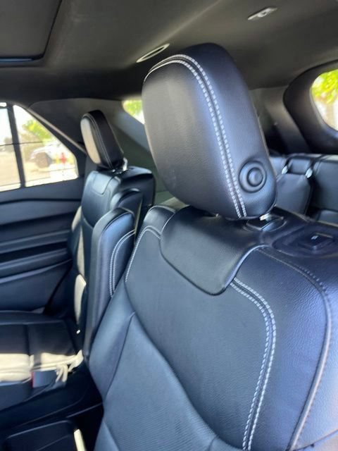Used 2020 Ford Explorer ST w/ Premium Technology Package AWD/4WD image 9