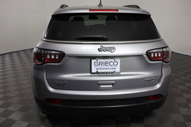 Used 2022 Jeep Compass Latitude w/ Convenience Group AWD/4WD image 7