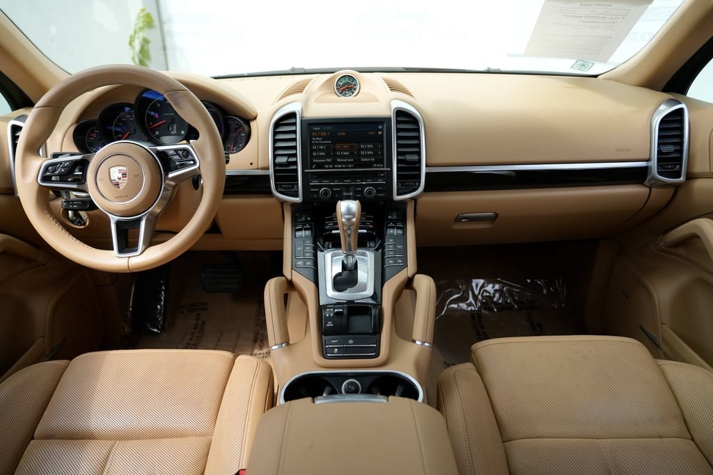 Used 2016 Porsche Cayenne AWD/4WD image 44