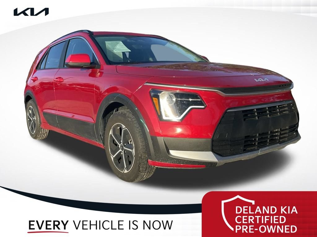 Certified 2025 Kia Niro LX
