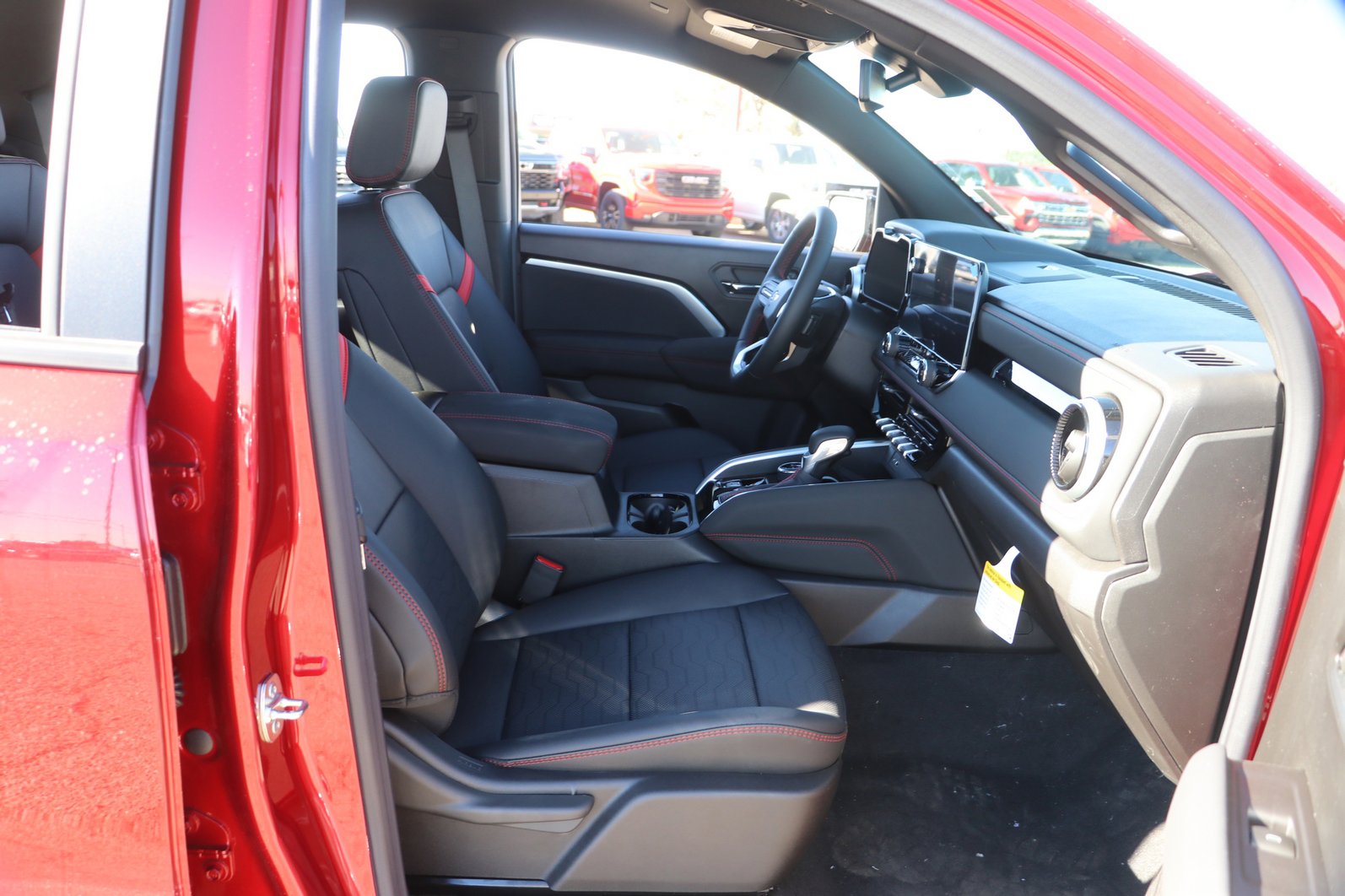 New 2026 Chevrolet Colorado Z71 image 32