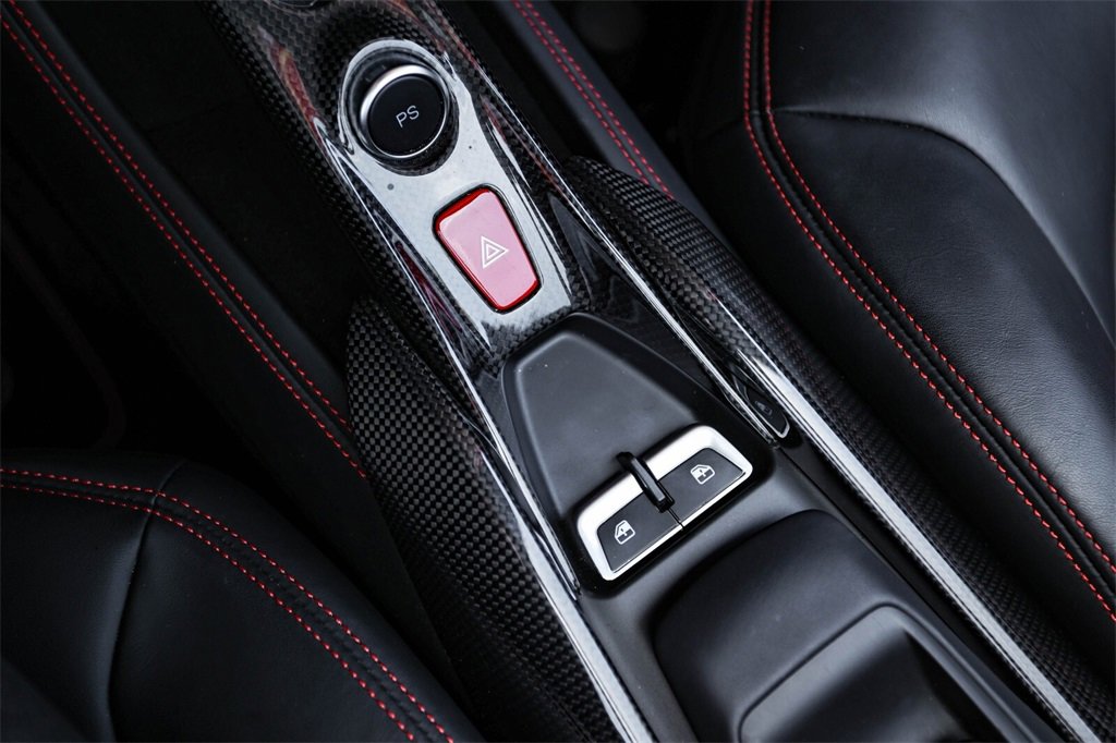 Certified 2022 Ferrari F8 Tributo image 39