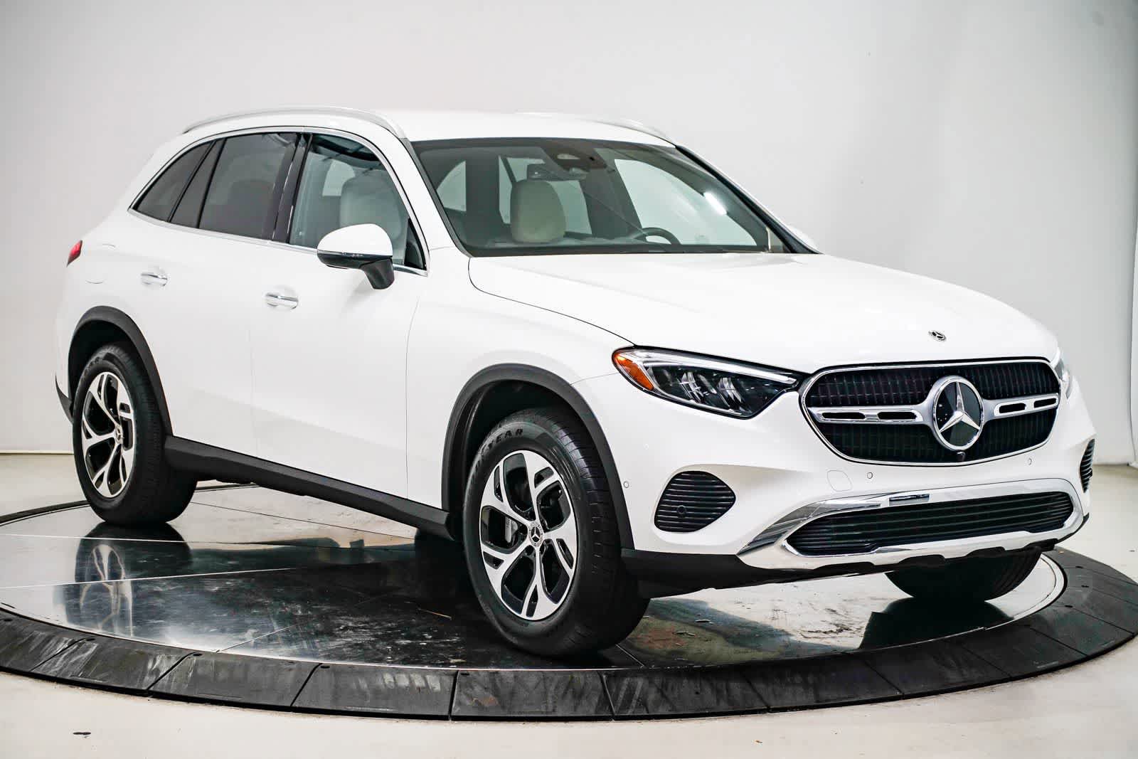 Certified 2025 Mercedes-Benz GLC 350e 4MATIC image 5