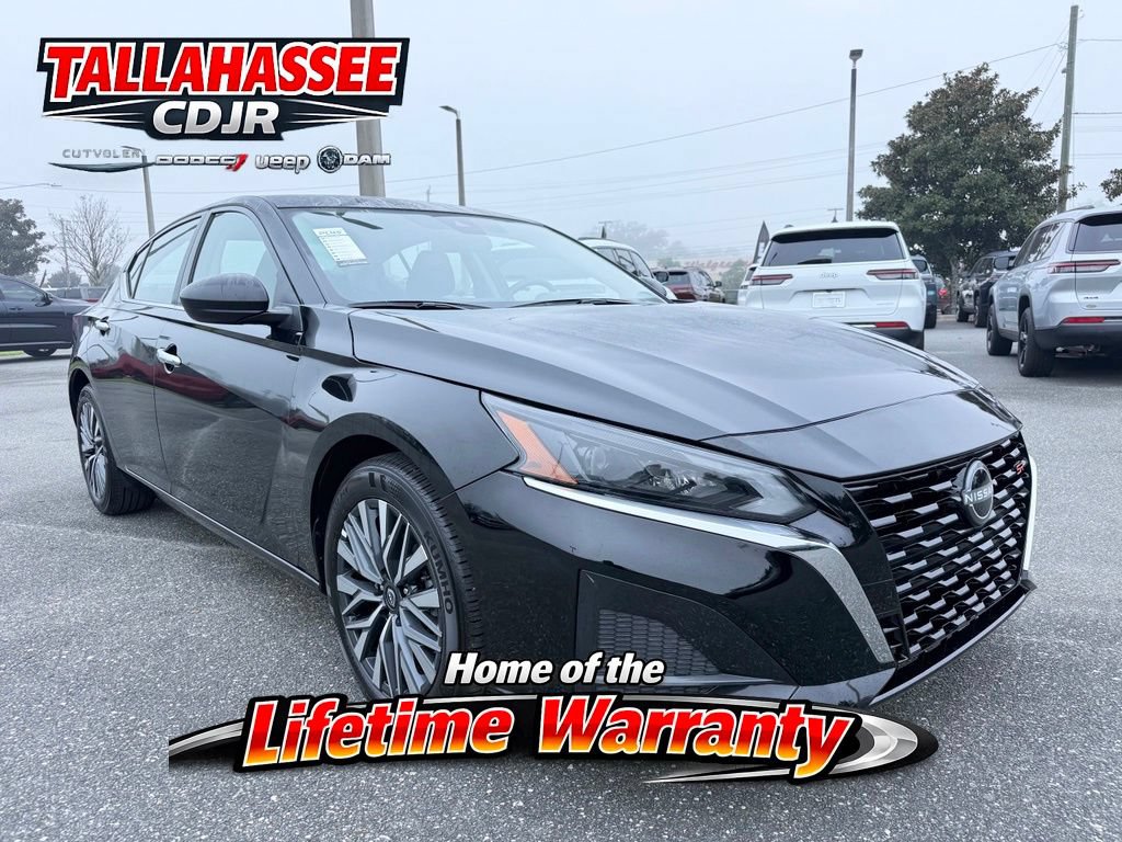 Used 2025 Nissan Altima 2.5 SV