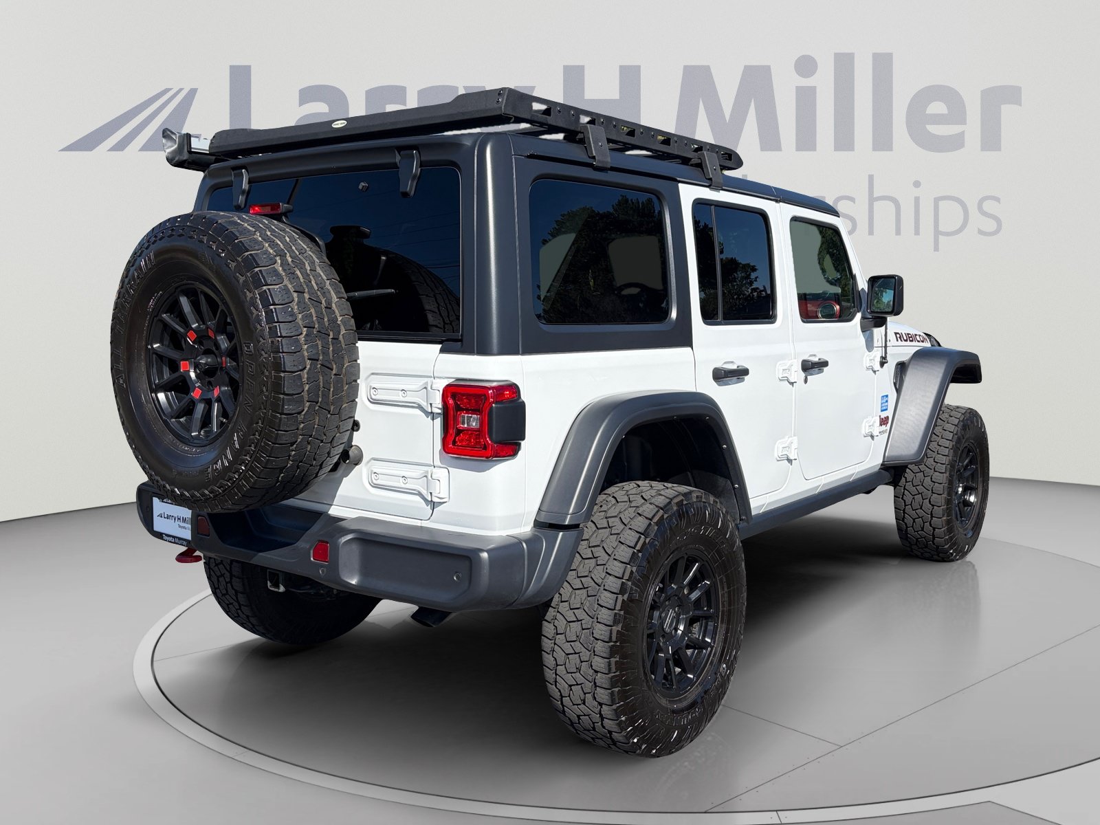 Used 2021 Jeep Wrangler Unlimited Rubicon w/ LED Lighting Group AWD/4WD image 5