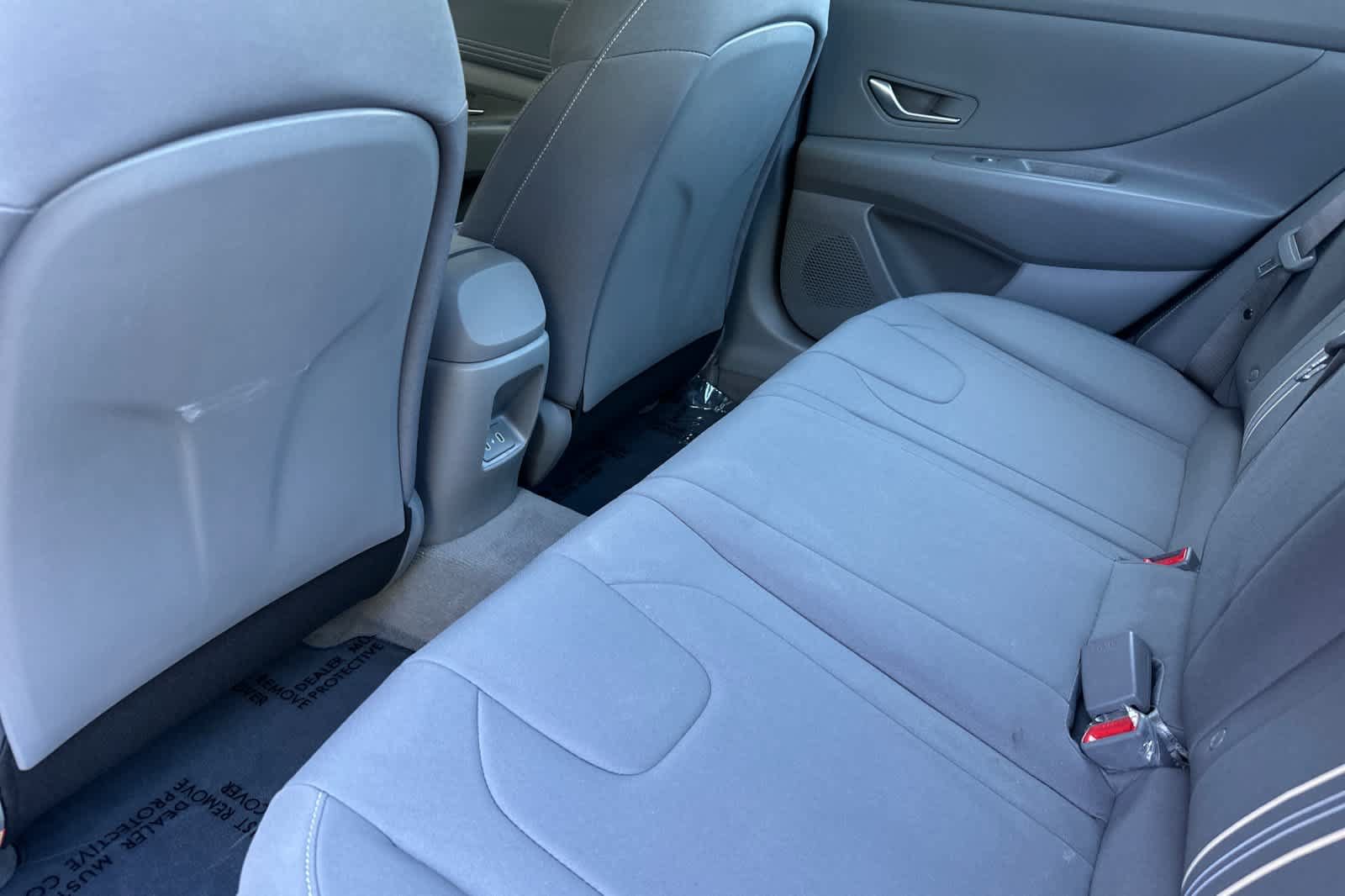 Used 2025 Hyundai Elantra Sport FWD image 4