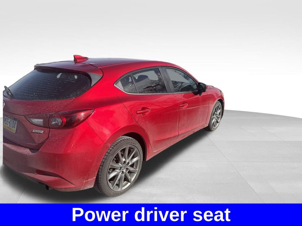Used 2018 MAZDA MAZDA3 Grand Touring image 8