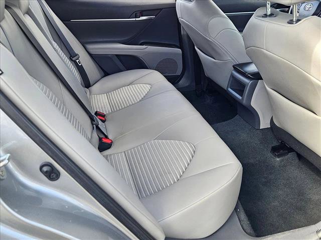 Used 2022 Toyota Camry SE FWD image 19