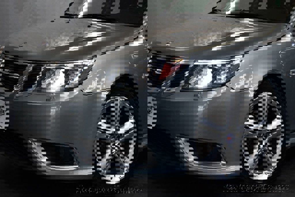 Used 2009 Saab 9-3 Aero image 3