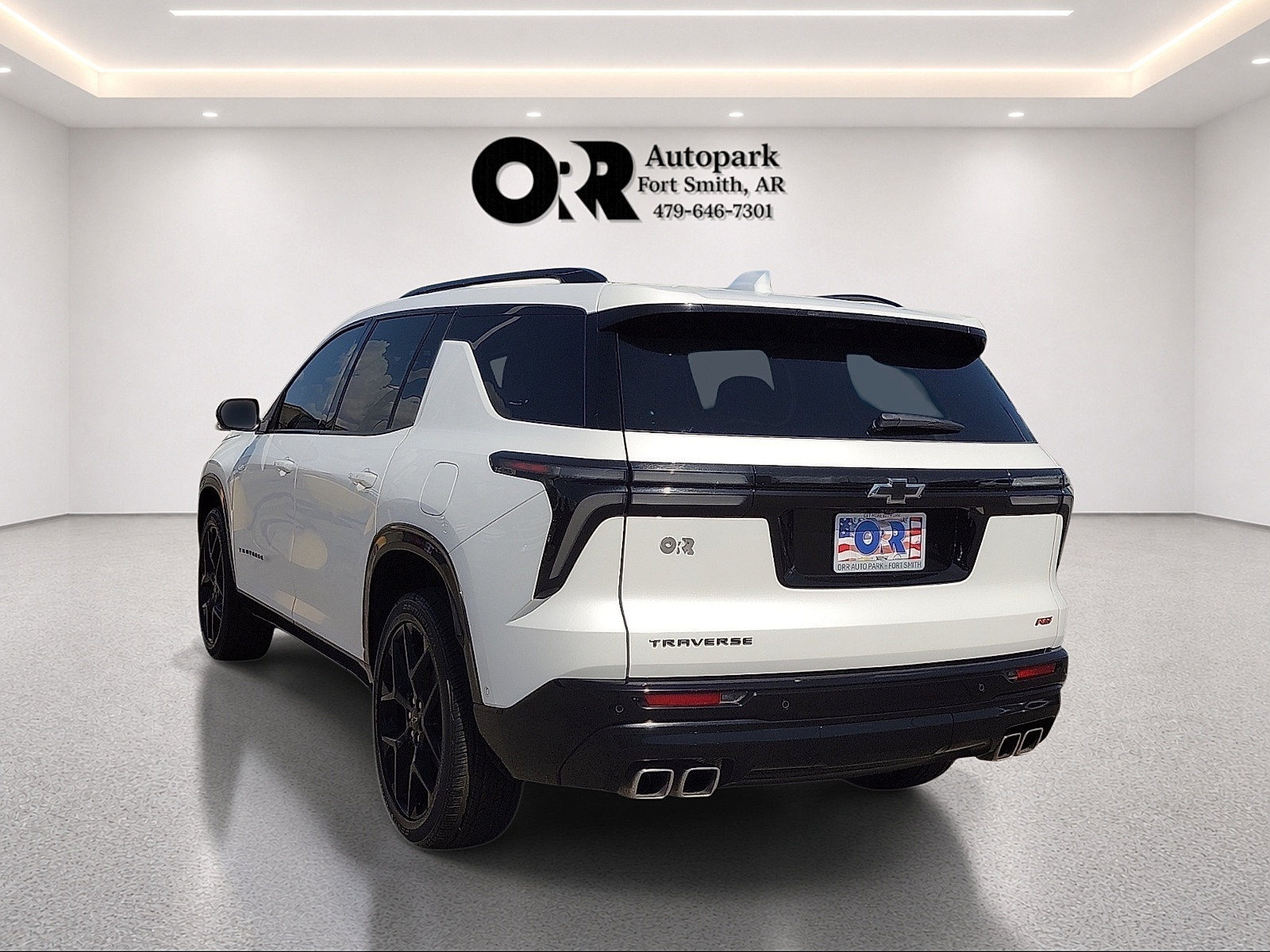 Used 2025 Chevrolet Traverse RS w/ LPO, Floor Liner Package FWD image 4