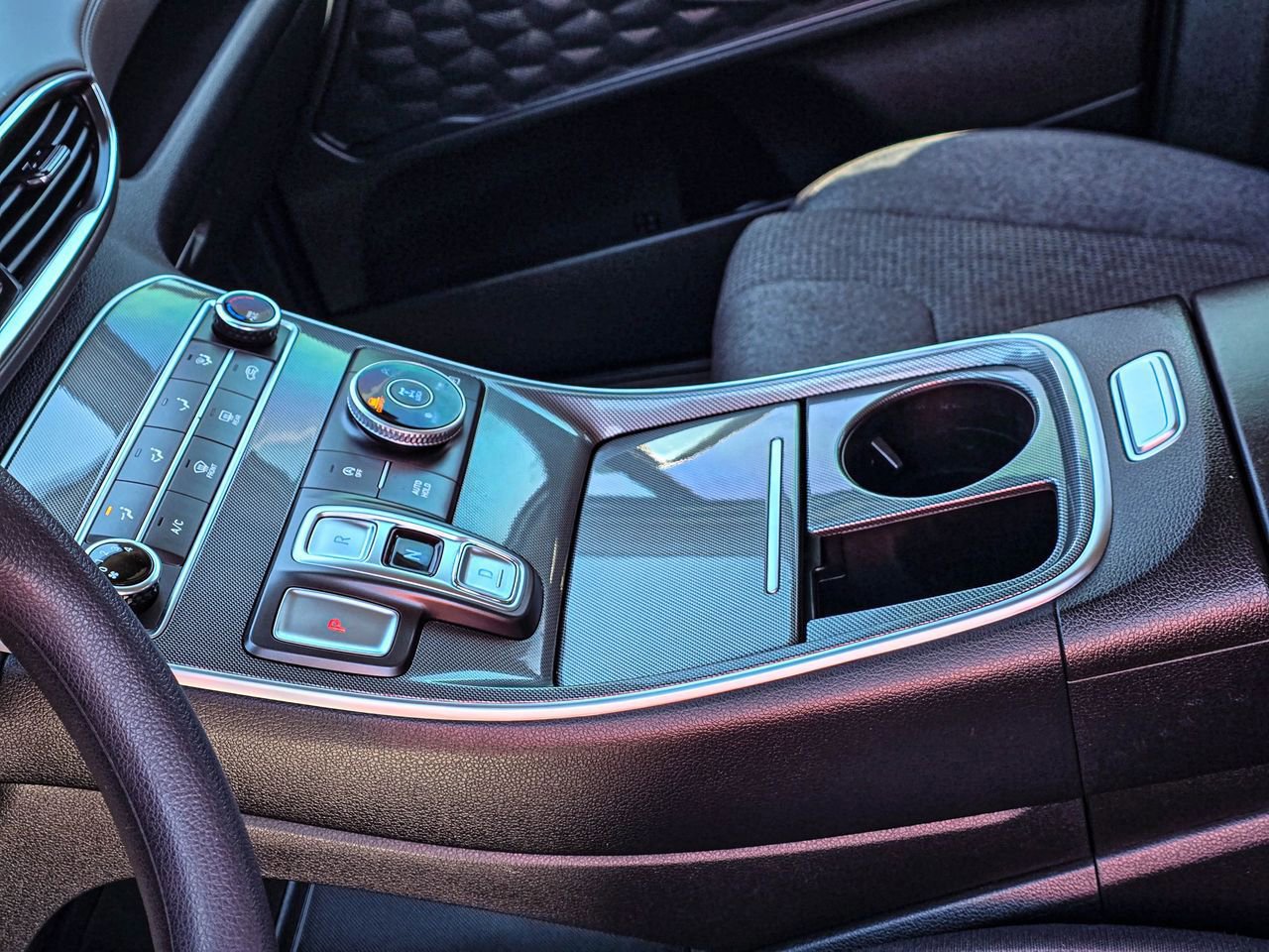 Used 2023 Hyundai Santa Fe SE image 15