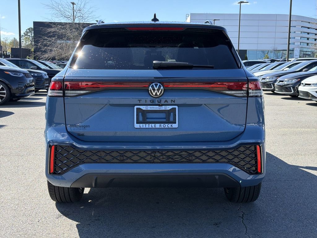 New 2026 Volkswagen Tiguan SE R-Line image 4