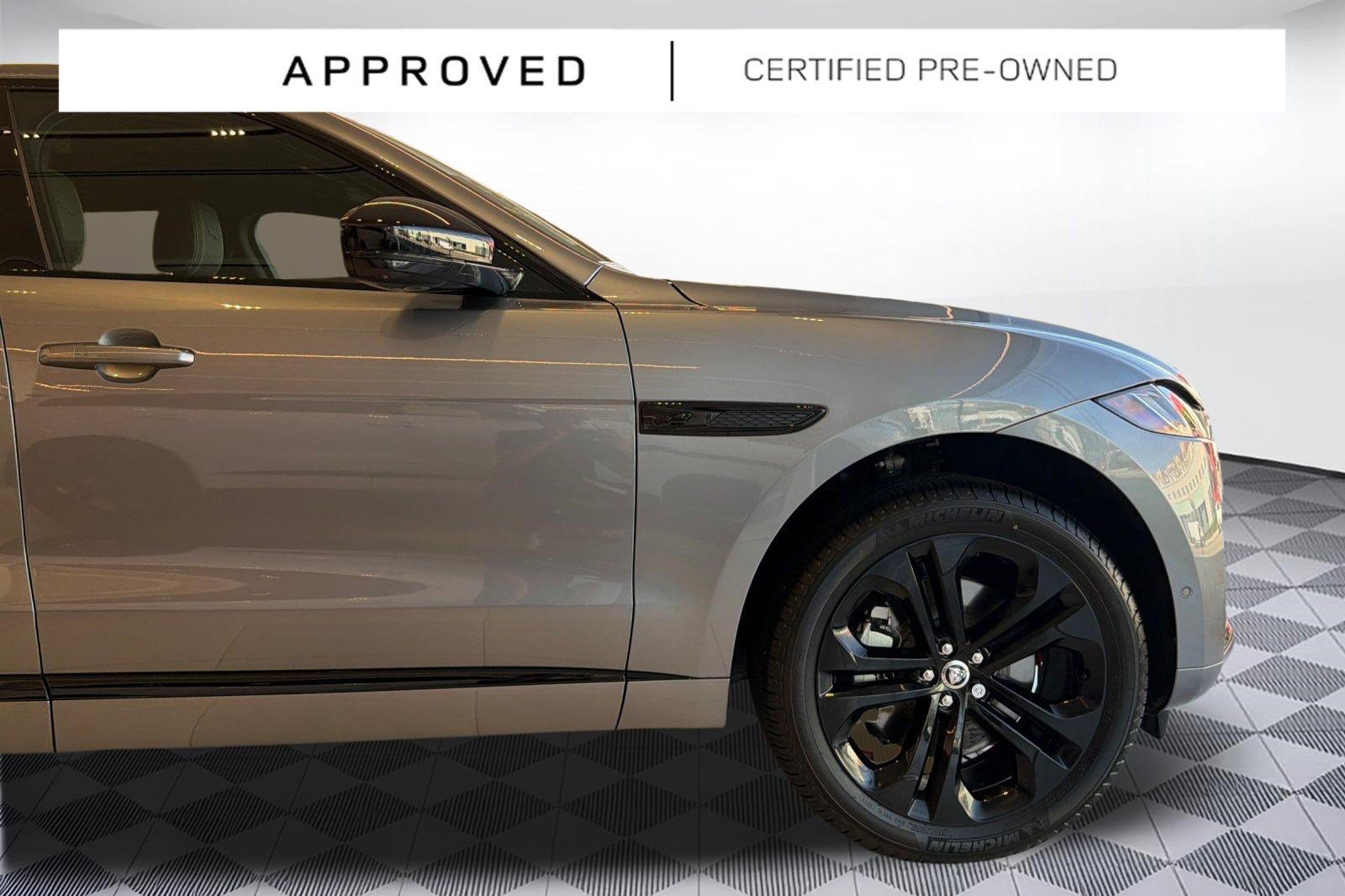 Used 2025 Jaguar F-PACE R-Dynamic S AWD/4WD image 34