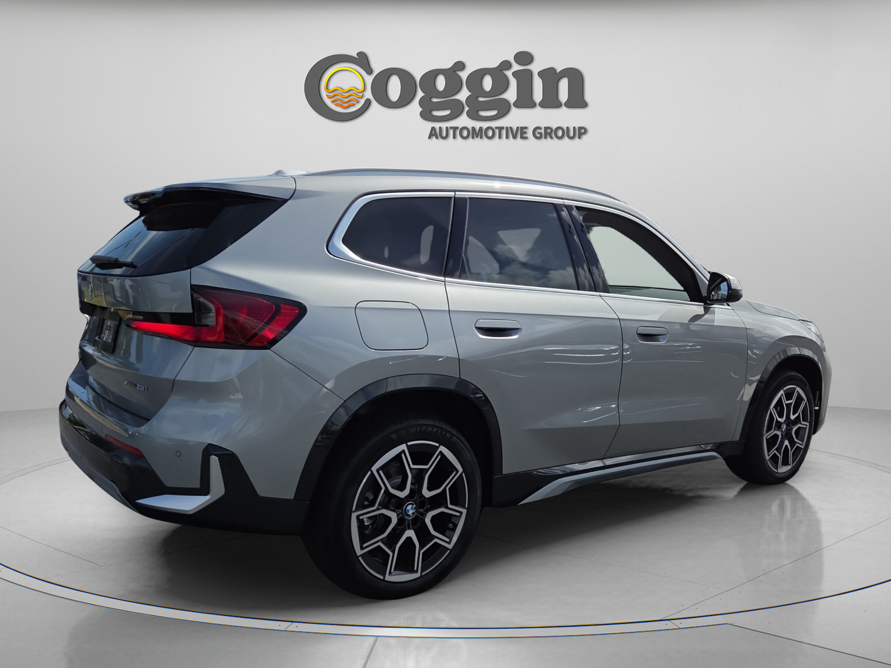 New 2026 BMW X1 xDrive28i w/ Technology Package AWD/4WD image 6