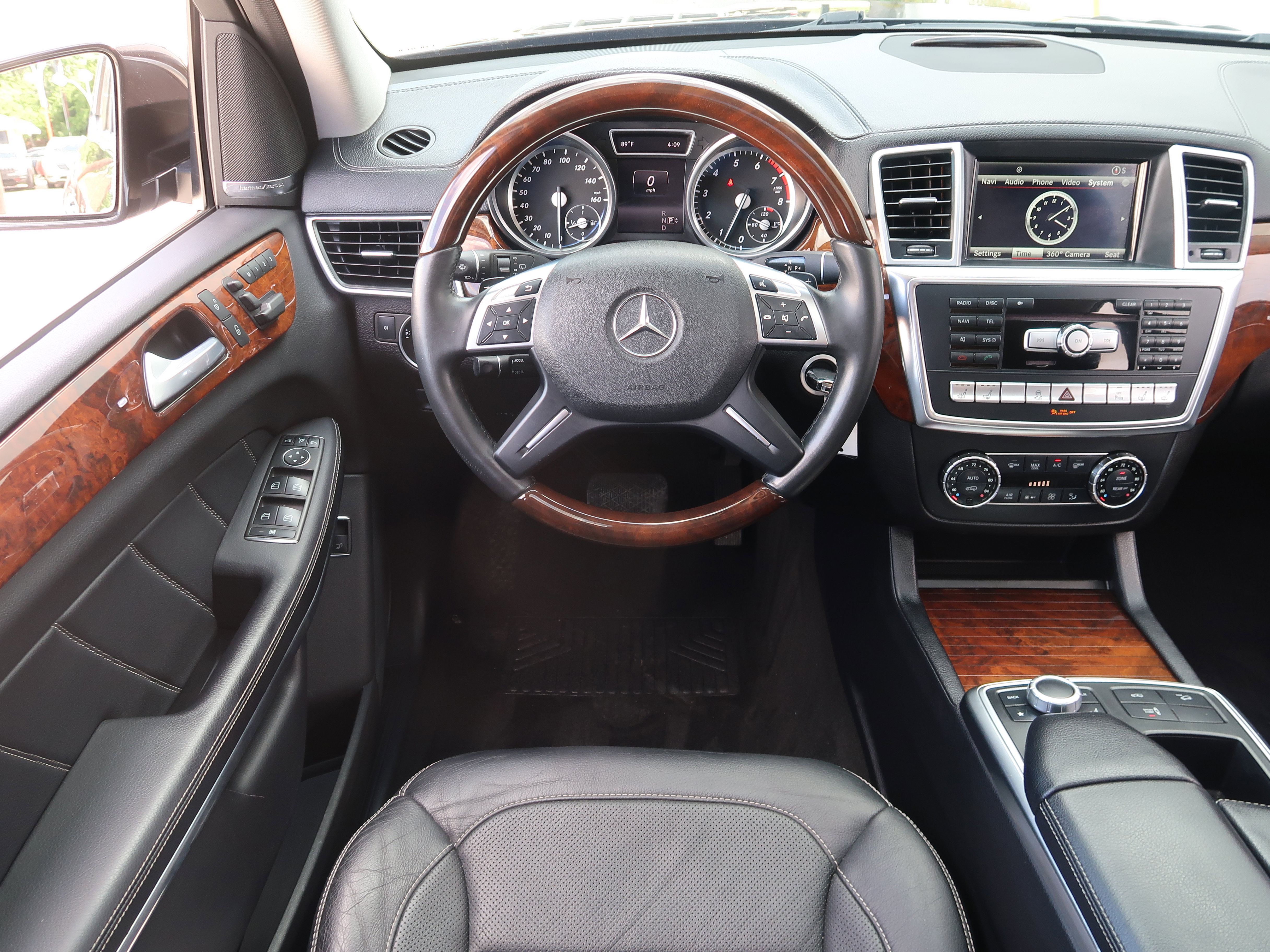 Used 2014 Mercedes-Benz GL 550 4MATIC image 14