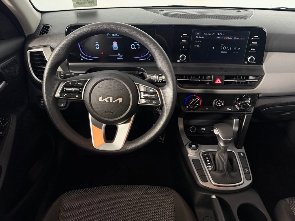 Used 2026 Kia Seltos LX AWD/4WD image 13