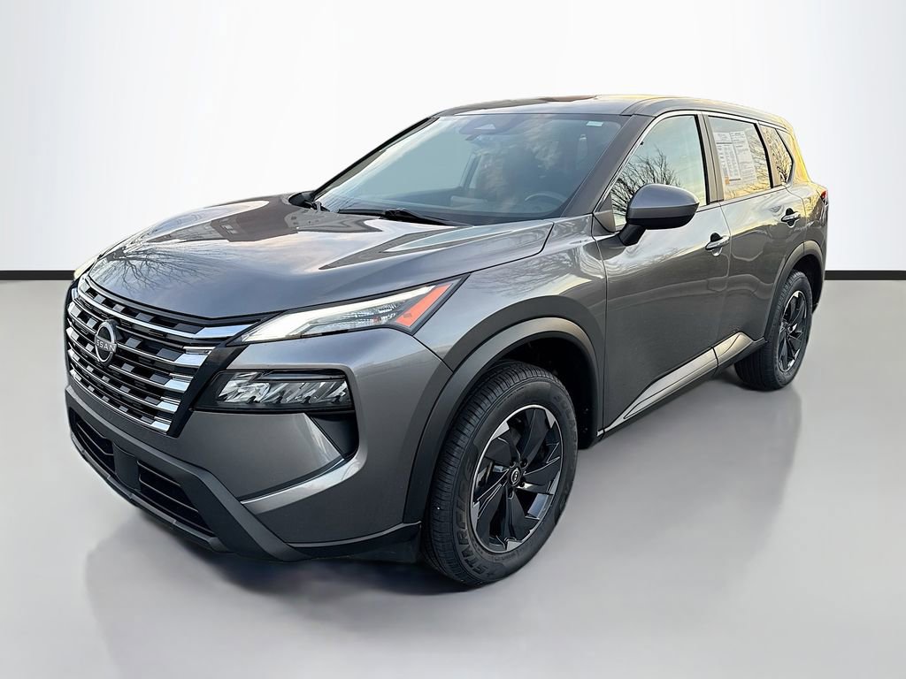 Used 2024 Nissan Rogue SV image 3