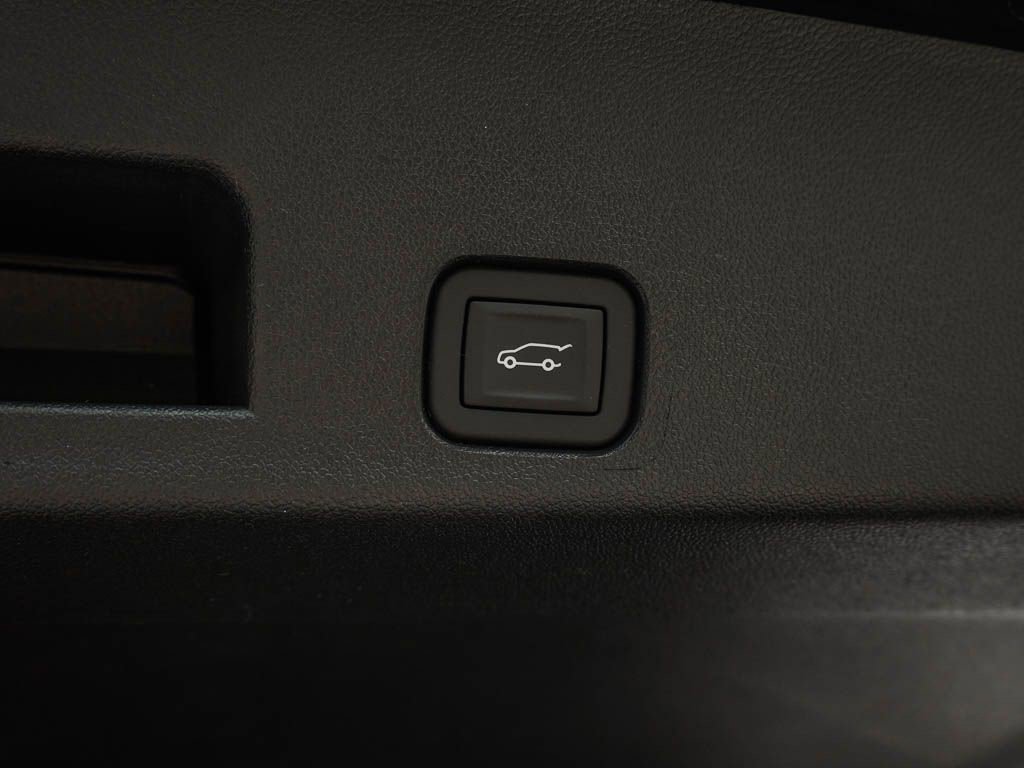 New 2026 GMC Acadia Elevation w/ Elevation Premium Package AWD/4WD image 9