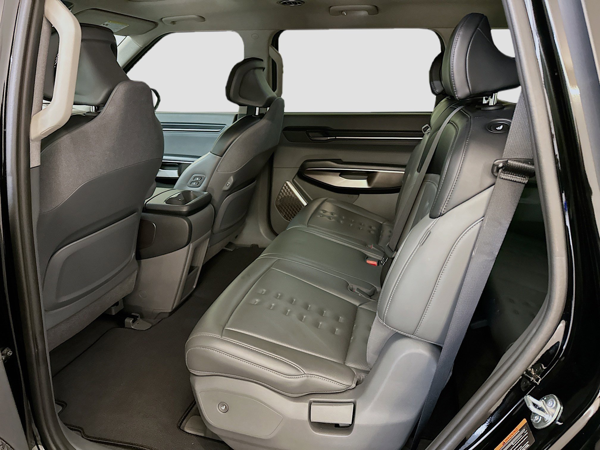 Used 2024 Kia EV9 Wind image 30