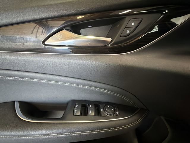 Used 2018 Buick Regal Essence w/ Driver Confidence Package #1 image 13
