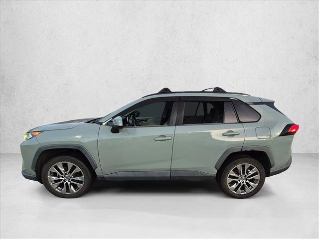 Used 2019 Toyota RAV4 XLE Premium w/ Cold Weather Package FWD image 8