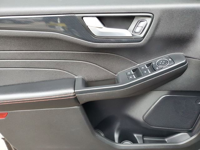 Used 2025 Ford Escape ST-Line image 20