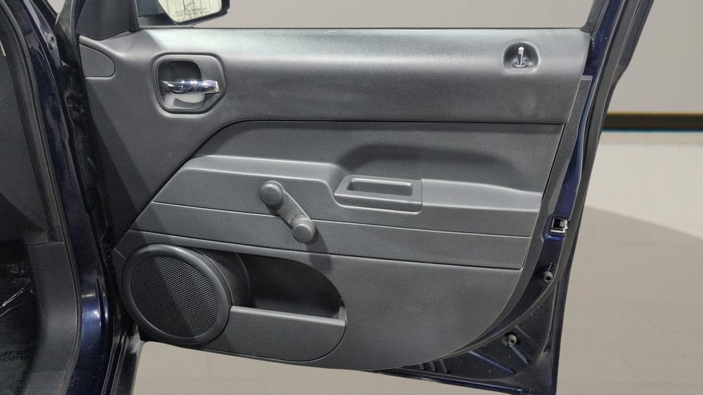 Used 2017 Jeep Patriot Sport FWD image 20