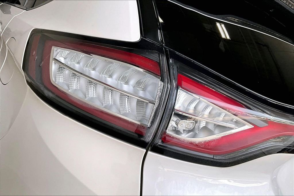 Used 2016 Ford Edge Titanium w/ Equipment Group 301A image 23