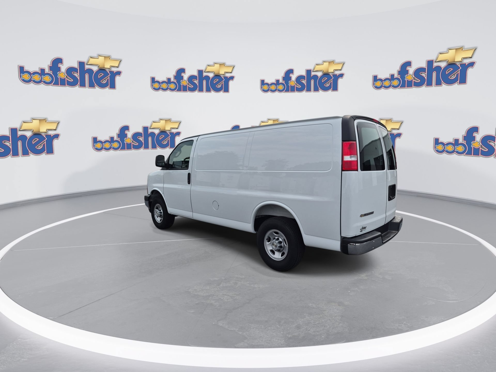 Used 2025 Chevrolet Express 2500 w/ Driver Convenience Package RWD image 6