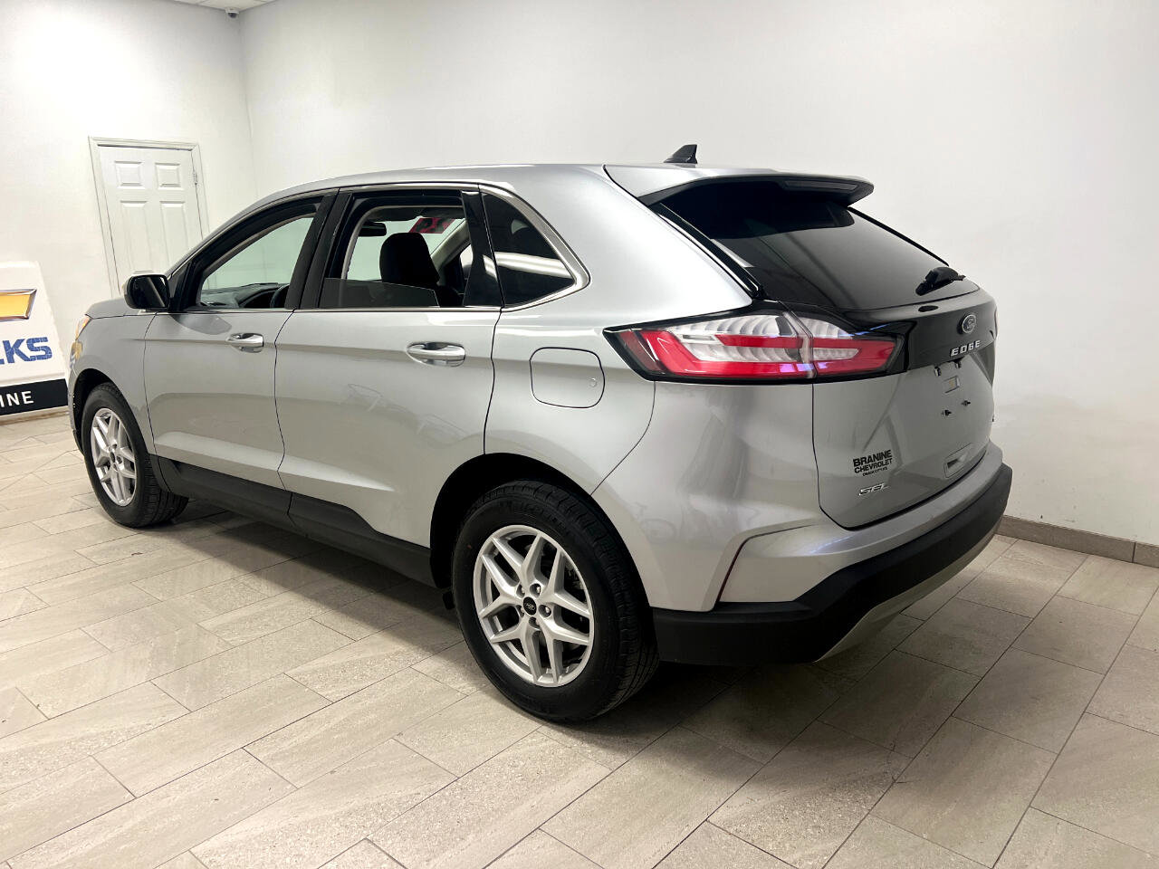 Used 2024 Ford Edge SEL image 10
