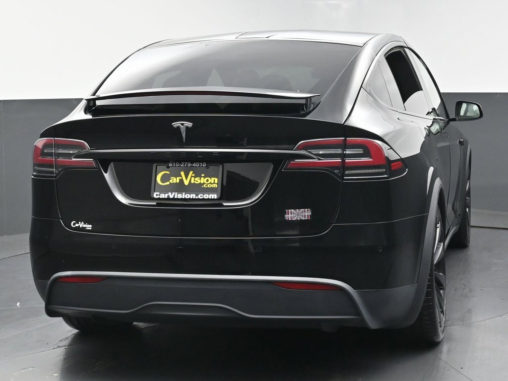 Used 2022 Tesla Model X Plaid image 3