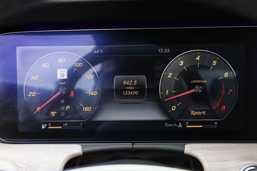 Used 2018 Mercedes-Benz E 400 4MATIC Coupe image 11